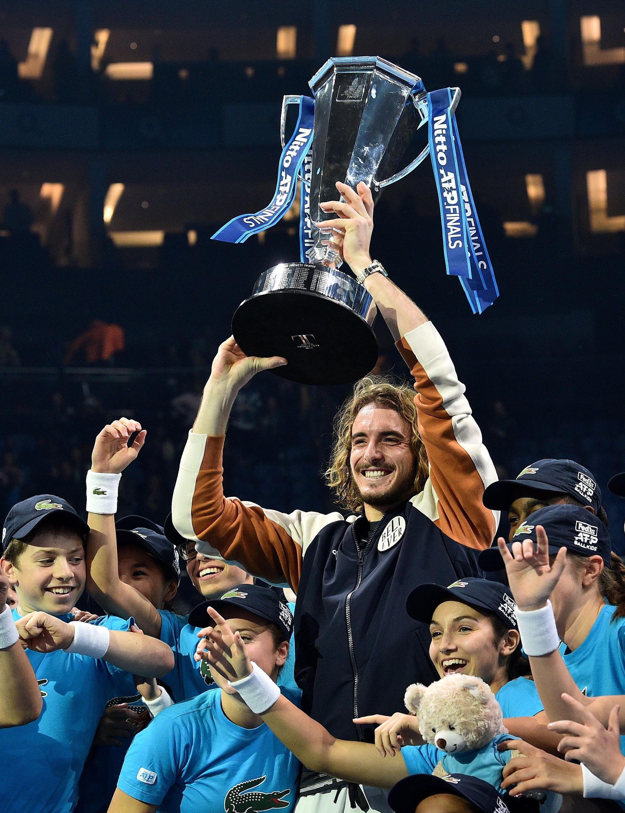 爱游戏-年终总决赛逆转温网，西西帕斯高光表现的简单介绍