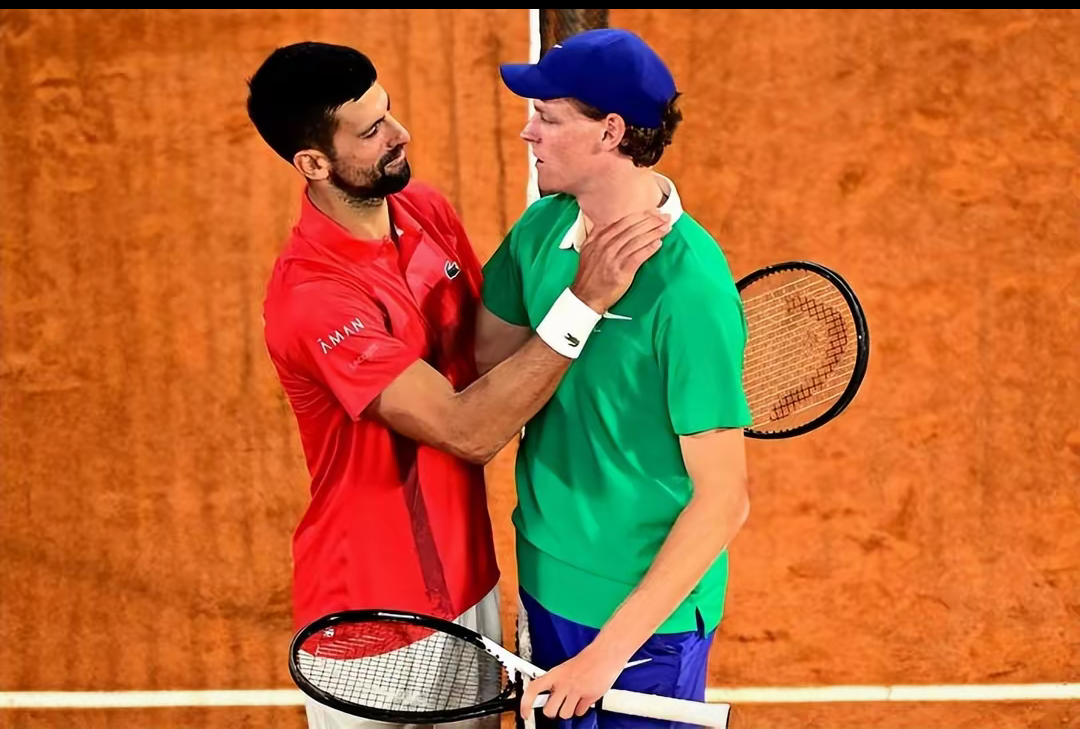 包含戴维斯杯鏖战拉沃尔杯，德约科维奇统治全场的词条