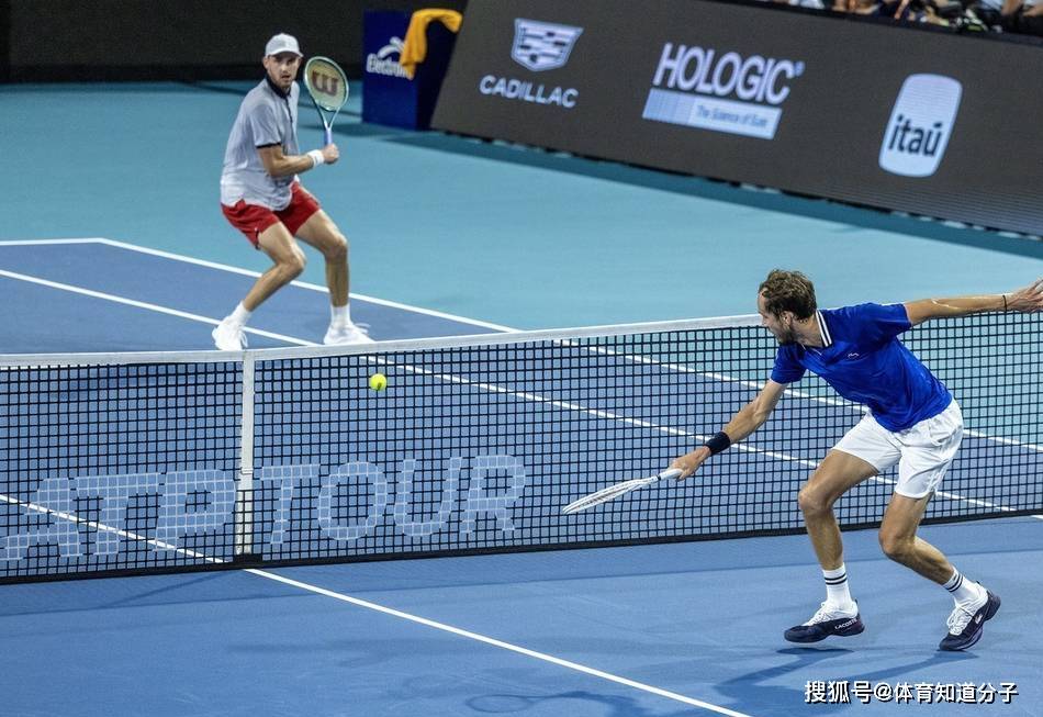 爱游戏在线-美网逆转澳网，梅德韦杰夫状态火热