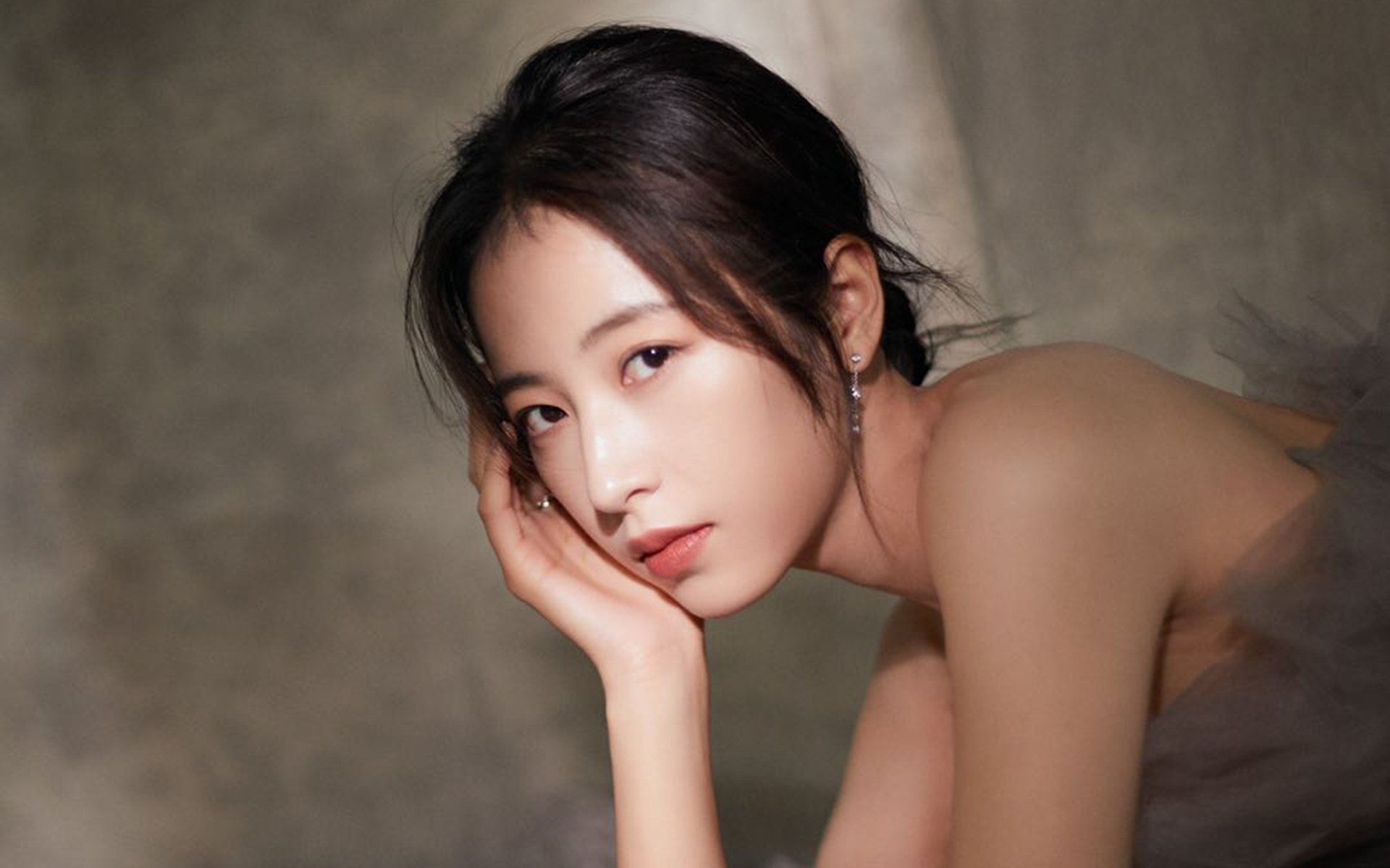 东京暴风雨前的宁静，中国队以压顶之势横扫日本，陈雨菲关键一役定乾坤