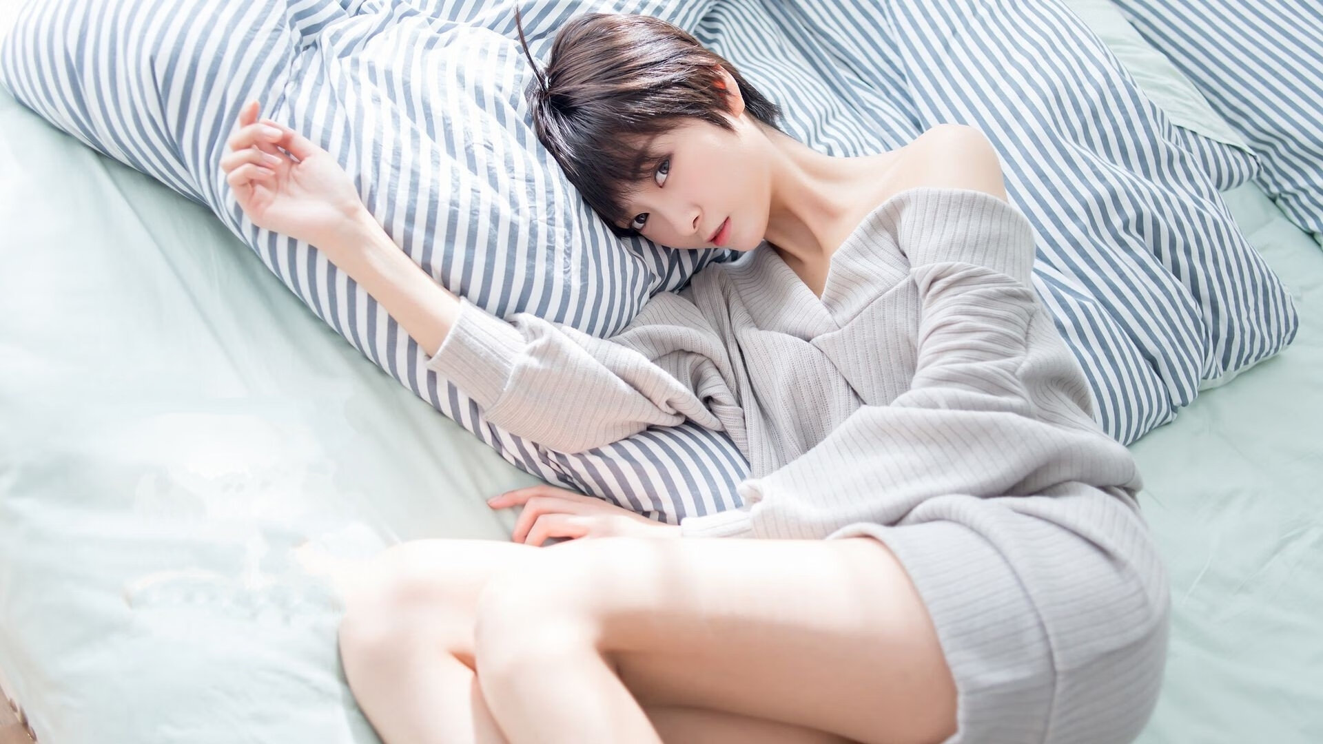 风暴眼中的三国演义,德罗赞爆发助湖人全面压制辽宁队