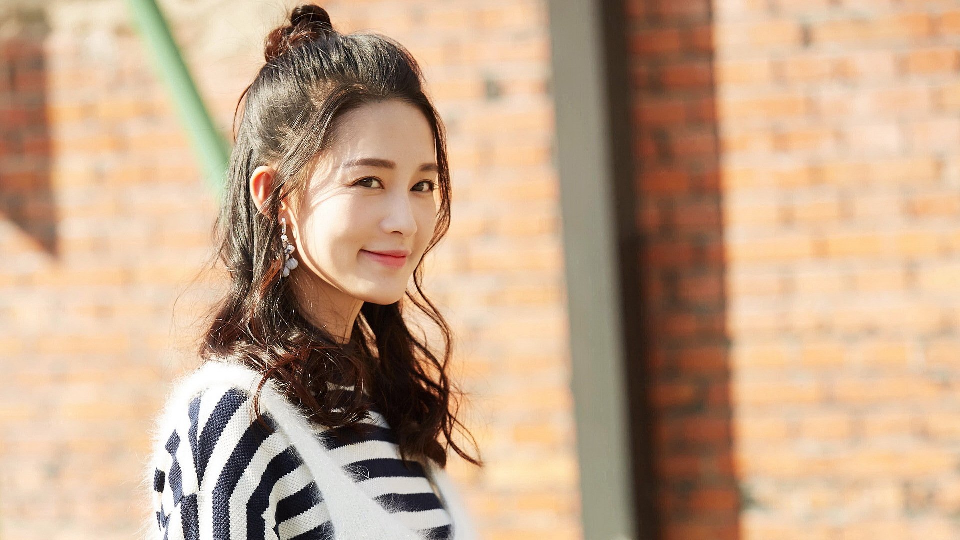 欧冠半决赛焦点战，南非何以在非洲大陆全面压制阿尔及利亚？