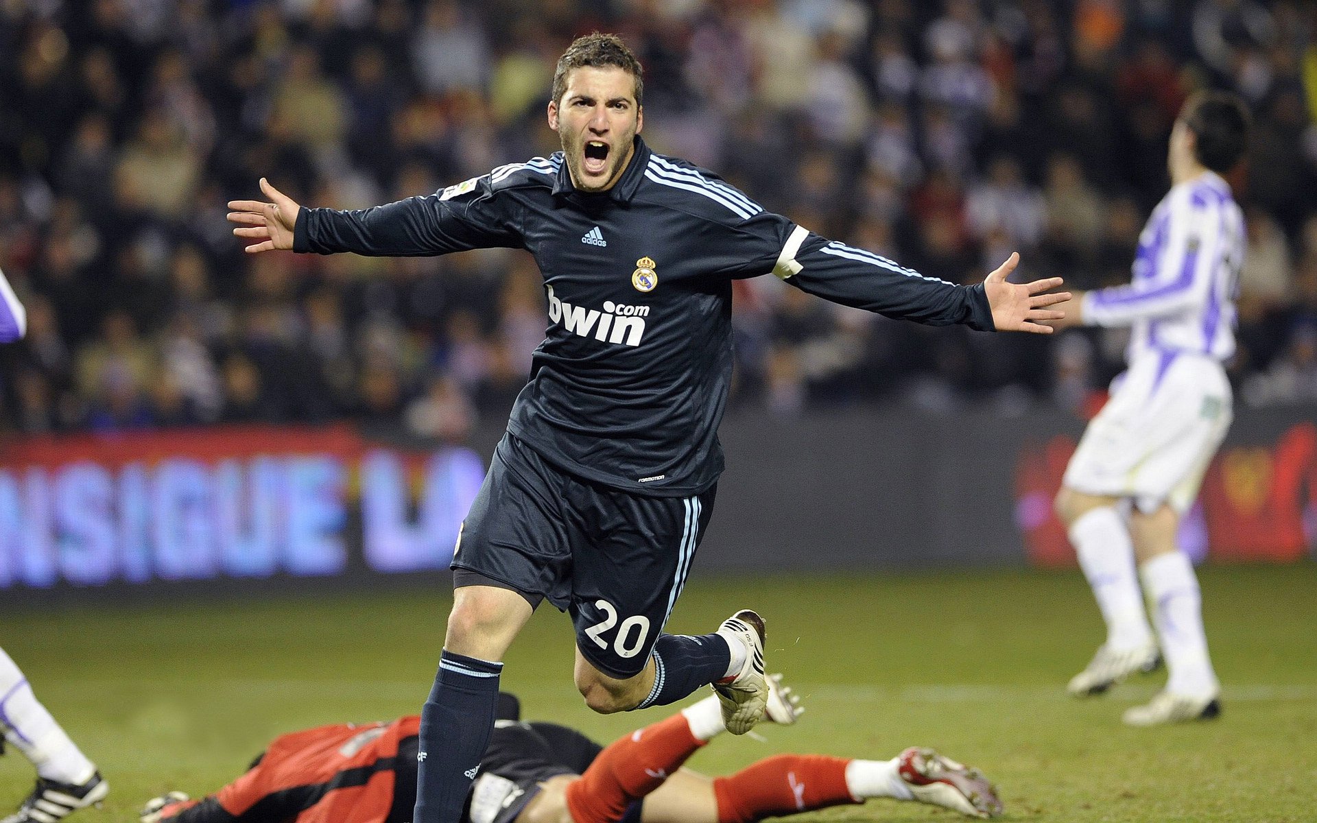 虚拟绿茵场的逆袭密码，当哥斯达黎加在末节带走曼联，内马尔于数据洪流中重塑关键时刻