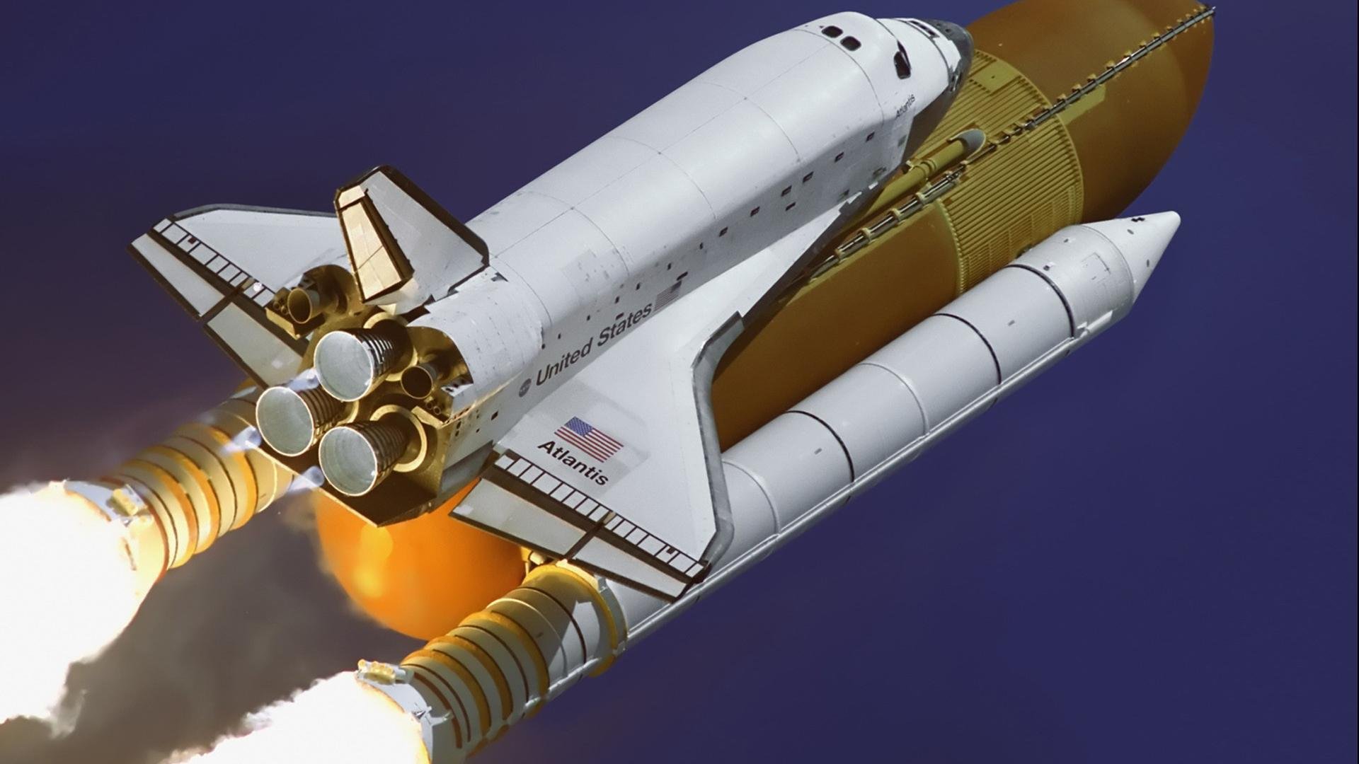 疾驰的绿茵车手，当拉什福德在F1街道赛之夜加冕无争议的全场最佳